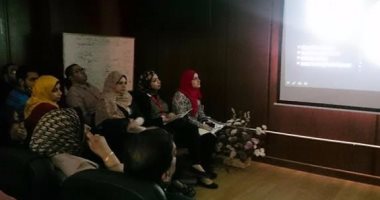الوسائل التشخصية للجهاز العصبى فى دورة تدريبية بمعهد الكبد القومى