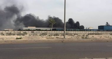 اشتعال حريق بمصنع "كاوتش" بالأدبية بالسويس