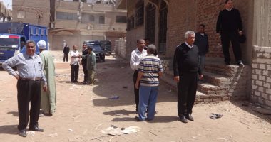 بالصور .. مجلس مدينة الأقصر ينجح فى إزالة 5 حالات تعدى بمنطقة الكرنك 
