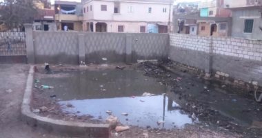 قارئ بالبحيرة يشكو طفح مياه المجارى بسبب تسريب بمواسير الصرف 