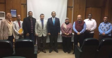 عميد علوم الإسكندرية يلتقى الطلاب الوافدين لبحث مشاكلهم