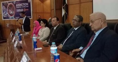رئيس جامعة المنوفية يفتتح المؤتمر الطلابى الثالث لقسم الطب الشرعى والسموم