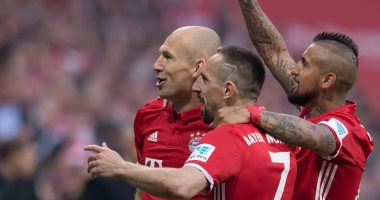 دروس من فوز بايرن ميونخ 4 - 1 على دورتموند.. روبن لا يتقدم فى السن