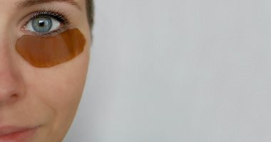 كمادات الجيلاتين بالقهوة لعيون مشرقة