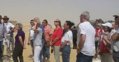 بالصور .. وفد من تايلاند وألمانيا يزوران المعالم السياحية بالمنيا