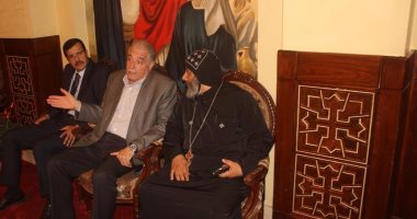 محافظ جنوب سيناء يقدم التعازى فى شهداء كنيستى مارى جرجس والمرقسية