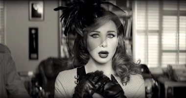 بالصور.. الستينيات تعود من فساتين "نانسى عجرم" بأحدث كليباتها