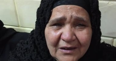 والدة أحد شهداء كنيسة طنطا: "مقدرش أعيش من غيره لأنه نور عنيا"