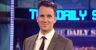 جوردان كليبر مراسل The Daily Show يتحول إلى مذيع فى برنامج جديد