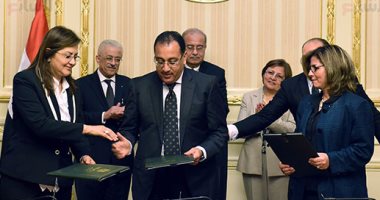 بالصور.. رئيس الوزراء يشهد توقيع اتفاقية تعاون للتوسع فى إنشاء مدارس النيل 