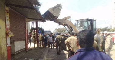 إزالة 387 حالة إشغال طريق وتعديات فى حملة أمنية بالبحيرة