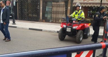 بالصور.. الـ"بيتش باجى" فى بورسعيد لضبط المخالفين على الشاطئ