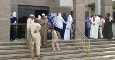 خصم برواتب موظفين بمستشفى نصر النوبة بأسوان..ورئيس المدينة يعدهم بالحل