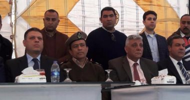 بالفيديو والصور.. مدير أمن البحيرة ينجح فى الصلح بين عائلتين فى خصومة ثأرية