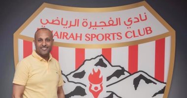طارق مصطفى يعقد جلسة وضع الرتوش فى الفجيرة الإماراتى
