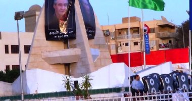 بالفيديو والصور.. قبل أيام من حلول الذكرى الثانية لوفاة "الخال".. محافظ الإسماعيلية: نعد احتفالية كبيرة بالتنسيق مع دار الأوبرا.. الإعلامية نهال كمال: الانتهاء من تمثال الأبنودى خلال هذا العام
