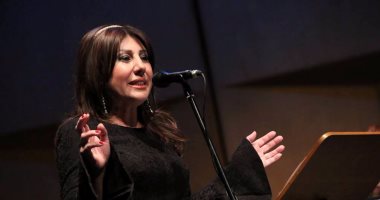 بالفيديو والصور.. بادية حسن تشعل حماس جماهير أوبرا دمشق بـ"أكتب اسمك يابلادي"