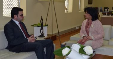 اتفاق بين البحرين وفلسطين على المشاركة فى معرض الكتاب العام المقبل