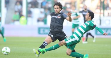 عمرو وردة يواجه شبح الخروج من كأس اليونان بالهزيمة أمام باناثينايكوس