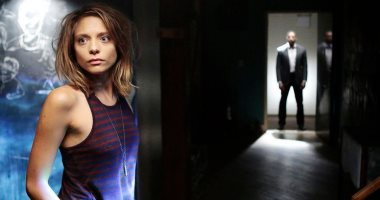 السبت.."يو إس إيه" تعرض حلقة جديدة من دراما الخيال العلمى Falling Water