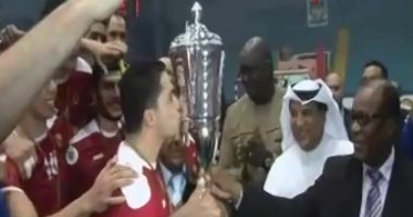 بالفيديو.. مراسم تتويج الأهلي بكأس السوبر الأفريقى على حساب الزمالك