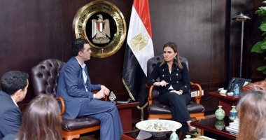 وزيرة الاستثمار تبحث مع نائب رئيس "أوبر" الأمريكية توسيع نشاط الشركة بمصر