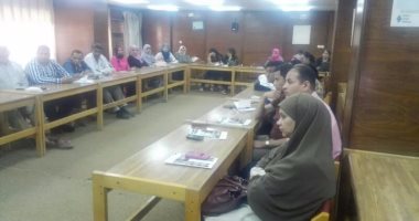 مركز النيل للإعلام بسوهاج  ينظم ندوة بعنوان "السلامة والصحة المهنية" 