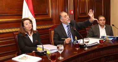"النقل" للنواب: مفيش معاق يقدر يركب المترو.. والتعليم: بنشحت الدعم عشانهم