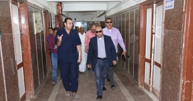 محافظ المنوفية يتفقد مركز ومدينة الشهداء فى زيارة مفاجأة