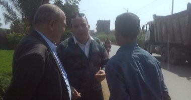 بالصور .. رئيس مدينة أشمون يتفقد أعمال رصف الطرق وتمهيد وتنظيف الميادين