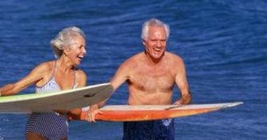 الحب مالهوش عمر..17 صورة توثق لحظات رومانسية للمسنين