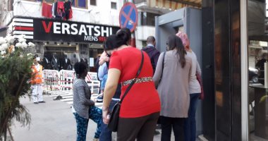 بالصور.. تشديدات أمنية مكثفة بمحيط الكاتدرائية المرقسية فى الإسكندرية