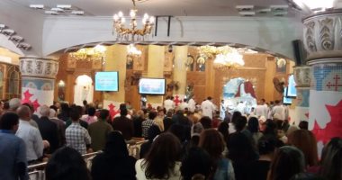 ليلى علوى و خالد الصاوى و ورزان مغربى يهنئون الأقباط بعيد القيامة المجيد