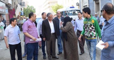 بالصور ..جولة محافظ المنيا بحى جنوب وغرب والاستماع إلى مطالب الاهالى وشكواهم
