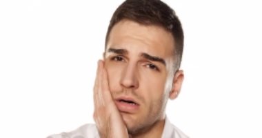 استخدام غسول الفم أبرزها.. نصائح لتهدئة حساسية الأسنان 