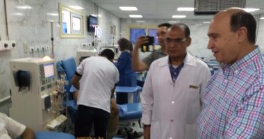 الفريق مميش يتفقد مستشفى هيئة قناة السويس