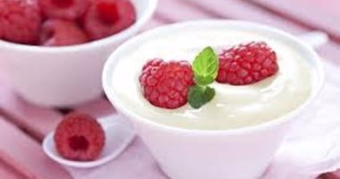 عشان كله بيتخن فى العيد.. اعرفى فوائد الزبادى فى التخلص من الوزن الزائد