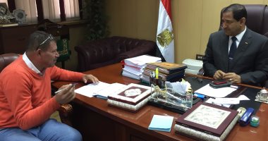محافظ الغربية فى حوار لـ"اليوم السابع": الإرهاب لن يزيدنا إلا تماسكاً وقادرون على دحره.. ويؤكد: 3 مناطق صناعية جديدة توفر 75 ألف فرصة عمل قريبًا.. واستعدادات مكثفة لاستلام 135 ألف طن قمح هذا العام