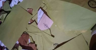 مواطنون أتراك يعثرون على أوراق اقتراع بـ"لا" ممزقة داخل مبنى تحت الإنشاء