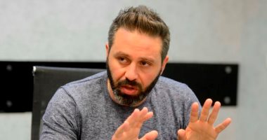 حازم إمام: لم يتم إقالة هانى رمزى رسميا.. وجلسة لتحديد موقفه النهائى 