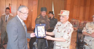 جمعية المحاربين القدماء تحتفل بيوم الشهيد وتكرم آسر الشهداء بالمنيا