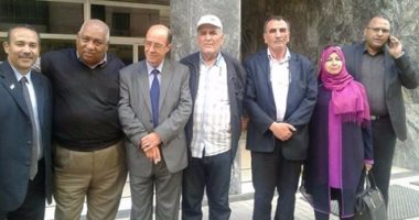 اتحاد عمال الجزائر يزور بعض المواقع الصناعية بالإسكندرية