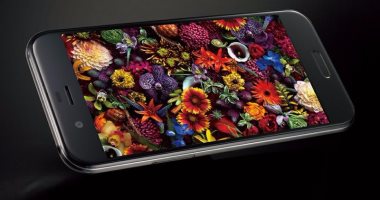 شارب تكشف رسميًا عن هاتفها Aquos R بمواصفات متطورة.. تعرف عليها