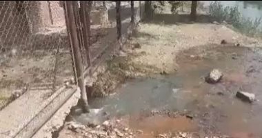 قارئ يشكو من تفريغ مياه شركة الصرف الصحى فى الترعة السوهاجية