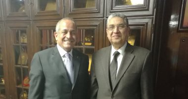 وزير الكهرباء يلتقى سفير الأردن بالقاهرة لبحث مجالات التعاون