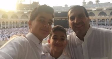 عمرو خالد ردا على تخصيصه الدعاء لجمهور صفحته دون الآخرين : "تربص وتصيد"