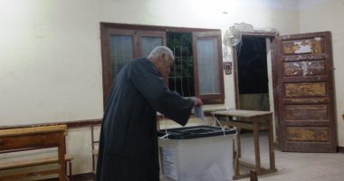 اقبال من كبار السن على لجان انتخابات المنوفية قبل اغلاق الصناديق