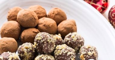 طريقة عمل كرات الشوكولاتة