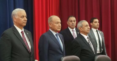 أبو الغيط: نصف اللاجئين فى العالم "عرب".. وفتح حدود الأردن ولبنان "نعمة"