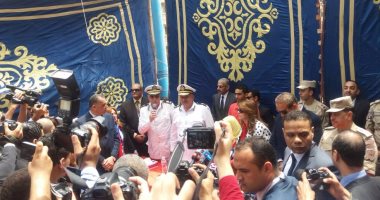 بالصور .. مدير مرور الإسكندرية يعلن إنهاء تراخيص سيارة فتاة العربة